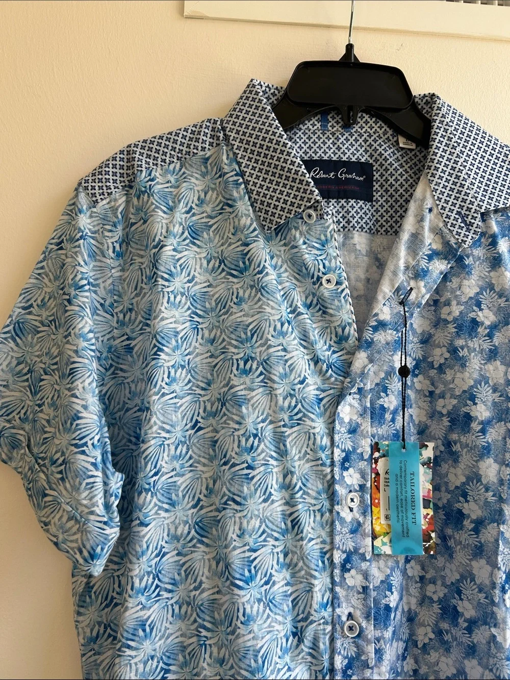 Robert Graham Mixed Blue Floral Split-Pattern Short Sleeve Shirt